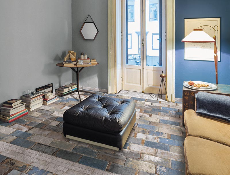 interno appartamento arredato con gusto e stile vintage